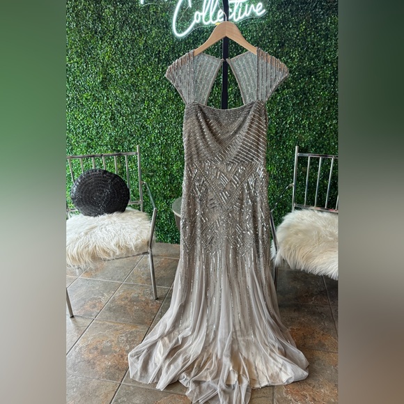 NWT Adrianna Papell silver beaded gown - Picture 3 of 12